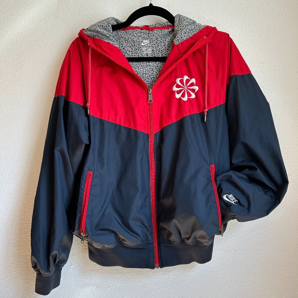 Nike Sportswear zip-up hoodie windbreaker, Small